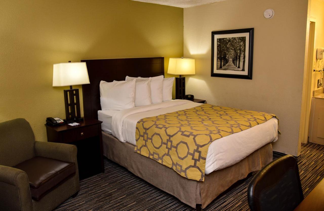 Hotel Baymont By Wyndham Columbus Ga Esterno foto