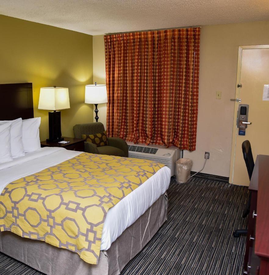 Hotel Baymont By Wyndham Columbus Ga Esterno foto