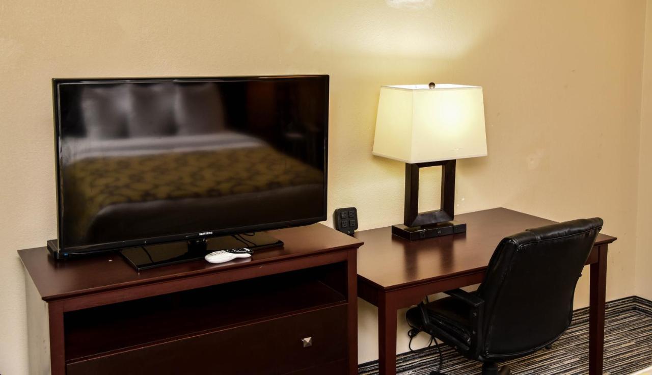 Hotel Baymont By Wyndham Columbus Ga Esterno foto