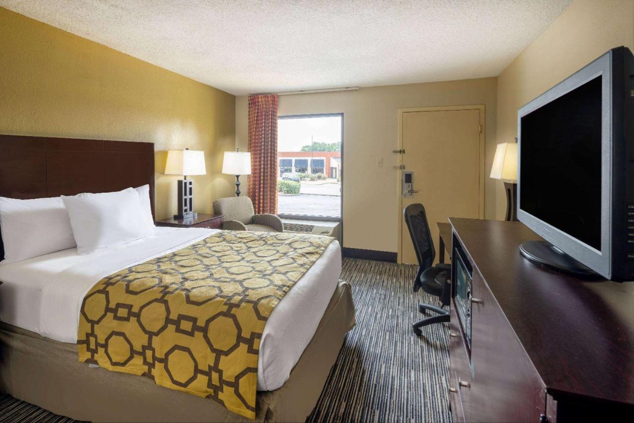 Hotel Baymont By Wyndham Columbus Ga Esterno foto
